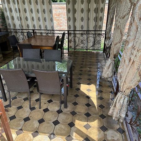 Amanat Guest House Bishkek Bagian luar foto
