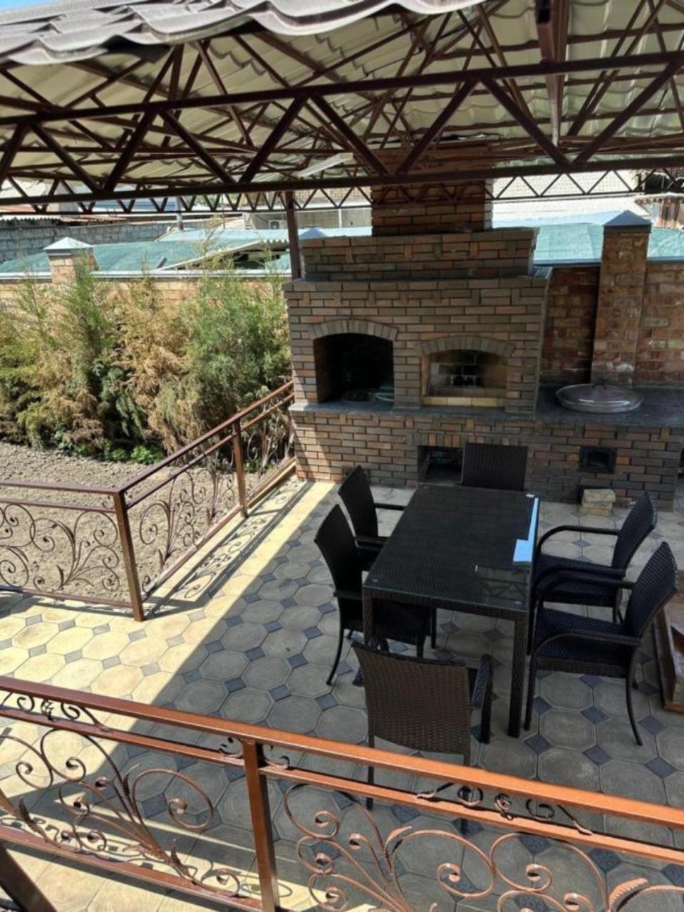 Amanat Guest House Bishkek Bagian luar foto