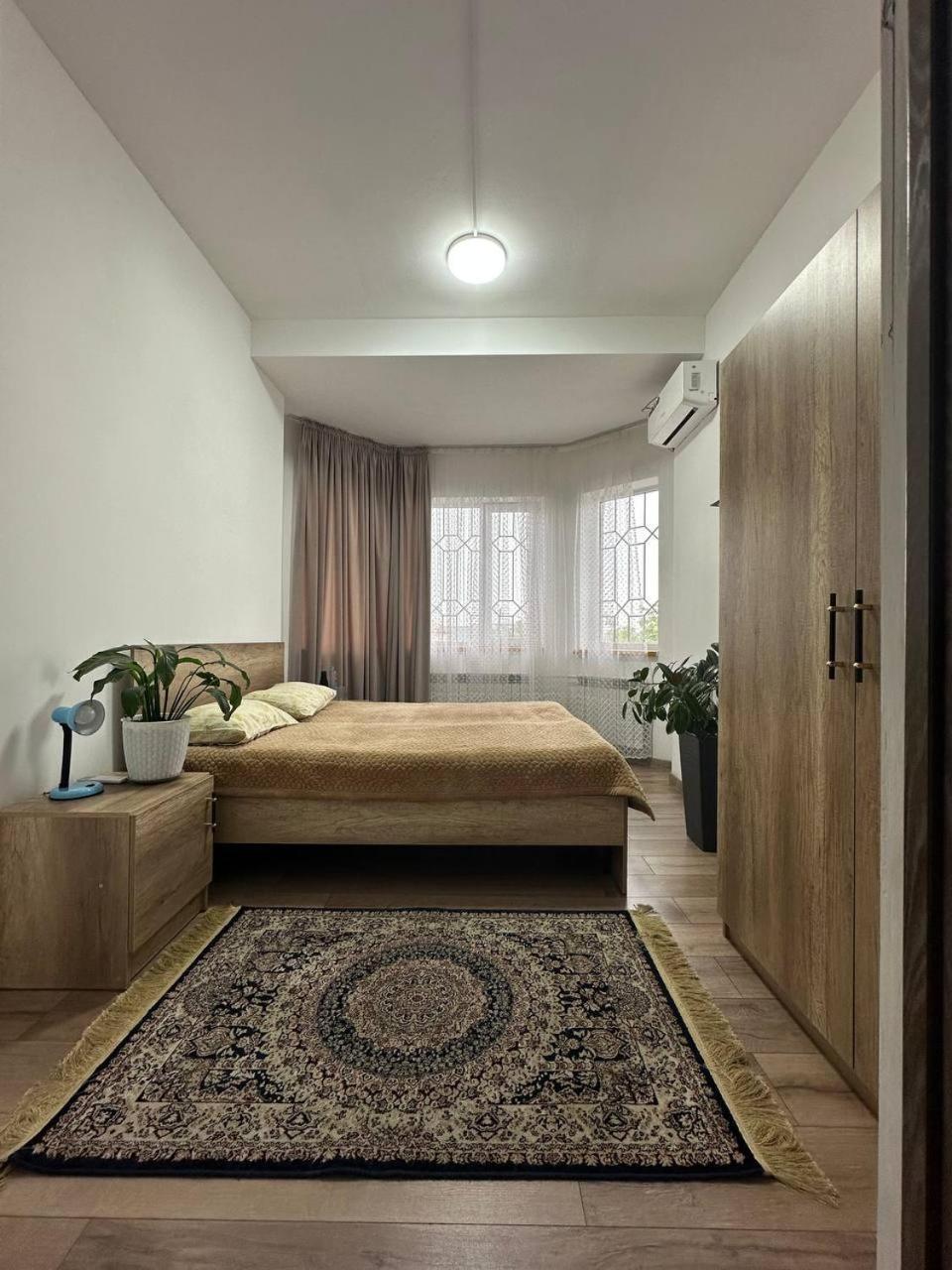 Amanat Guest House Bishkek Bagian luar foto